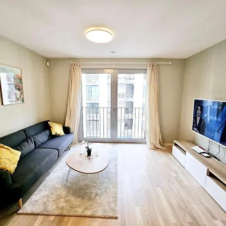 Bright Urban 1br Apartment
