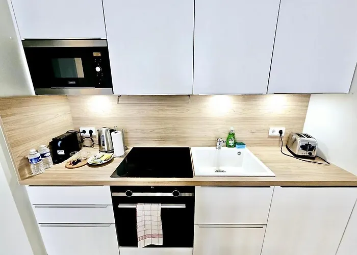 Bright Urban 1br Luxemburg